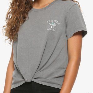 Hot Topic Here For the Cats Alien Knot Front Shirt